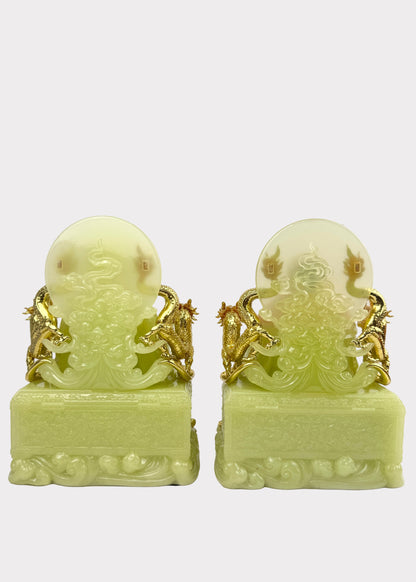 Earth and Prosperity God - Dragon Throne - Jade