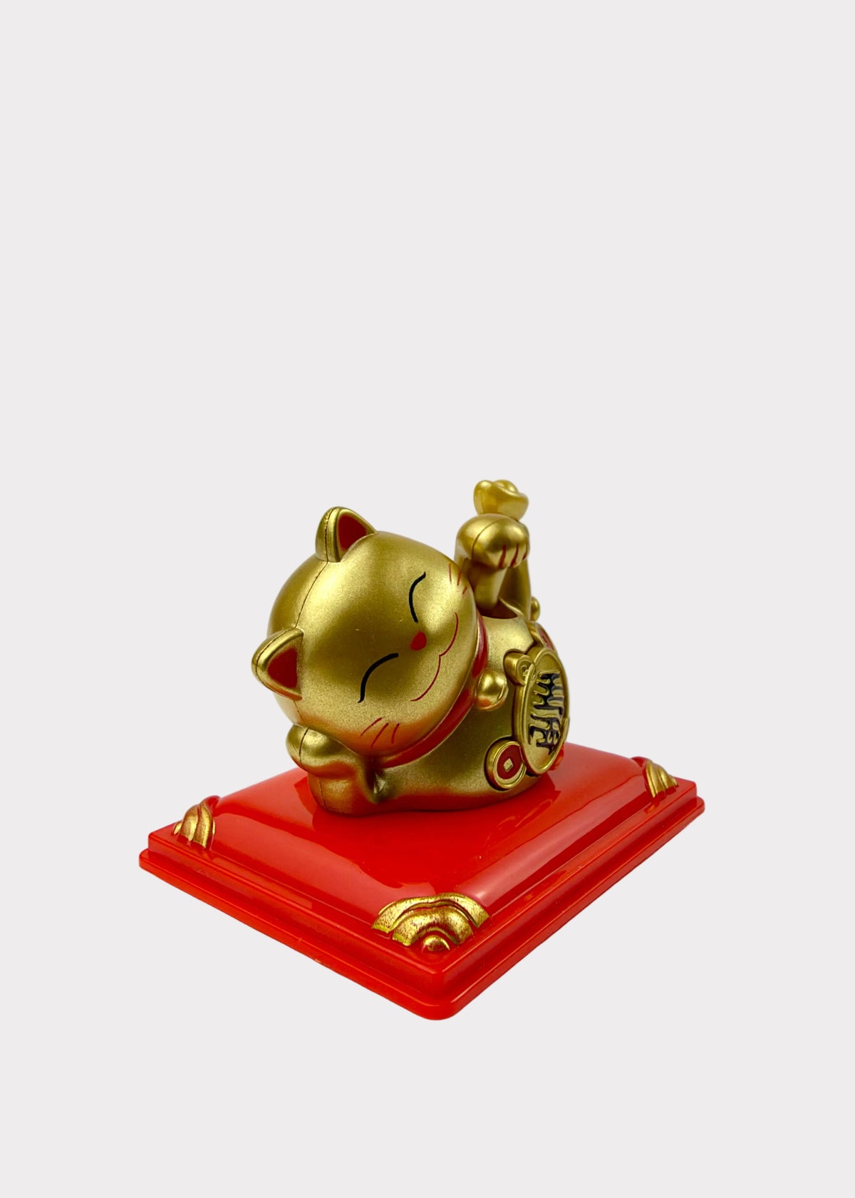 Solar Powered Relaxing Lucky Money Cat – Waving Fortune Cat with Gold Ingot