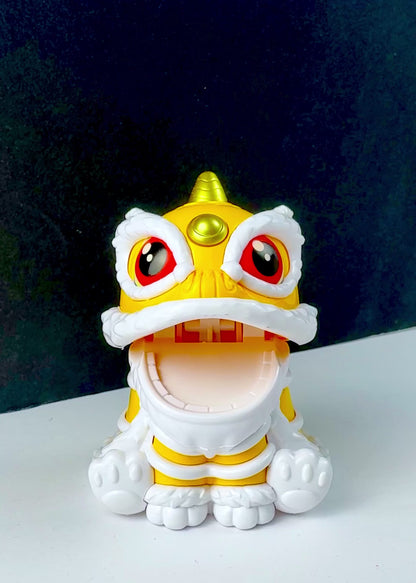 Solar Powered Lion Dragon - Yellow