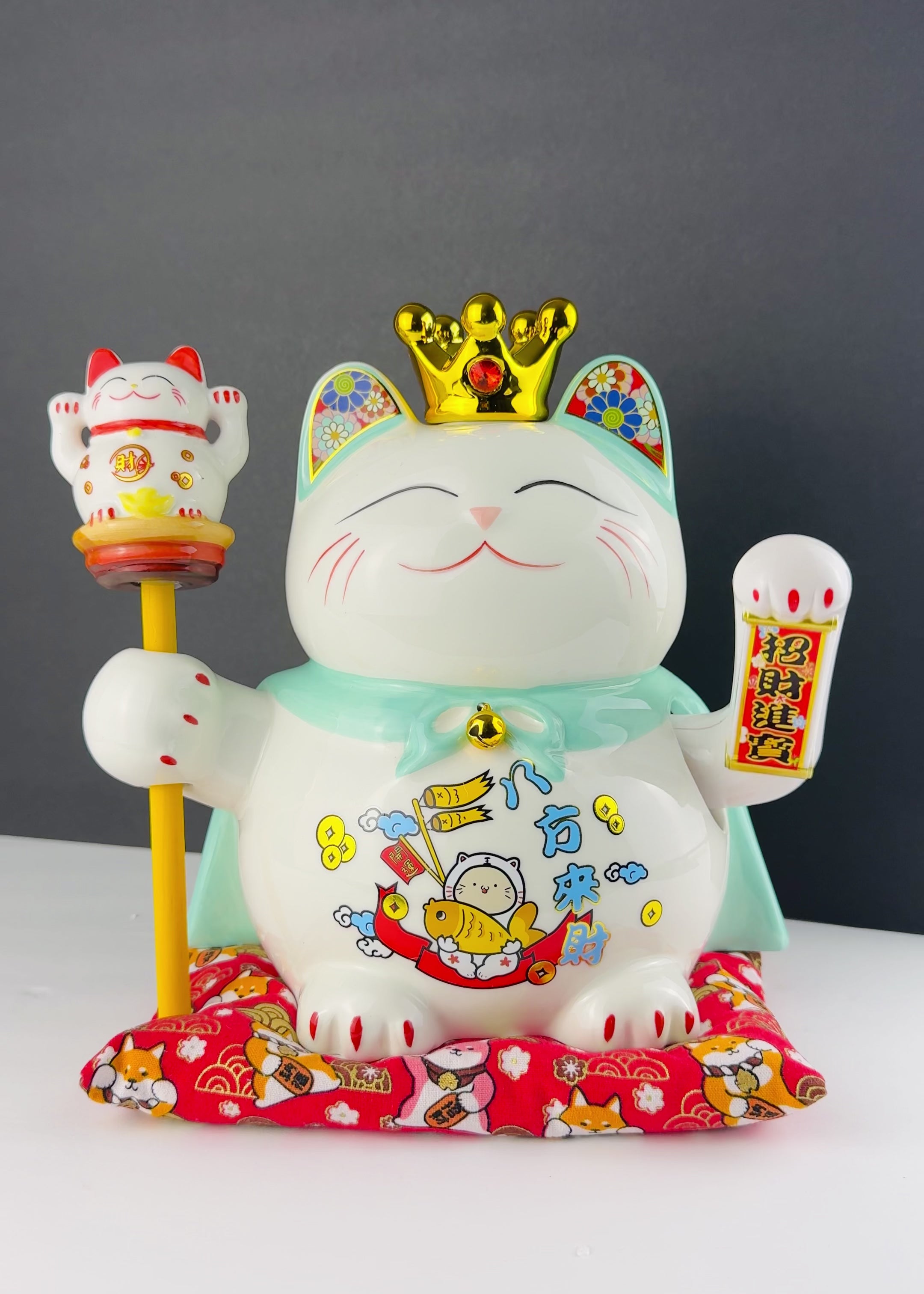 24cm Japanese Ceramic Maneki Neko Lucky Cat Porcelain