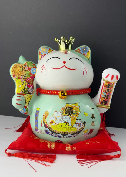 Money Cat – Porcelain Lucky Cat with Crown – Battery Powered